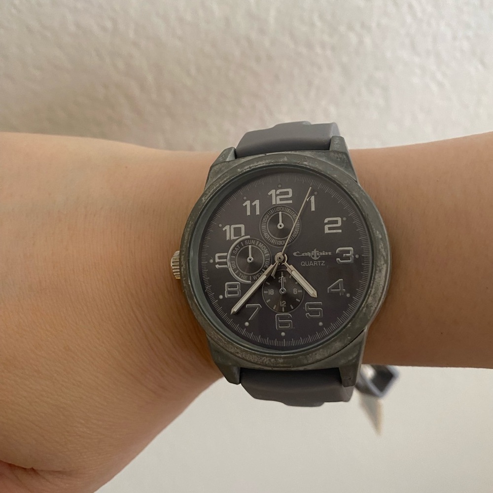 NTW Quartz Wrist Watch w Light gray Silicon band